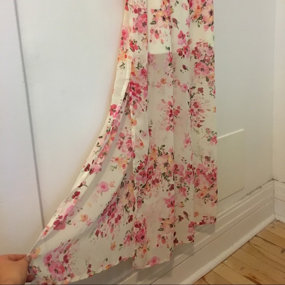 Beautiful Floral Dress Size Small - Picture 2 of 2